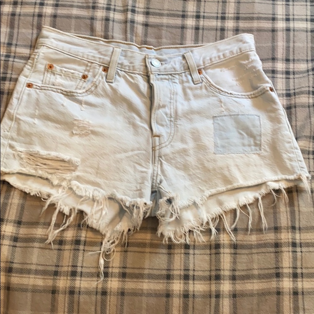 Red tag Levi shorts